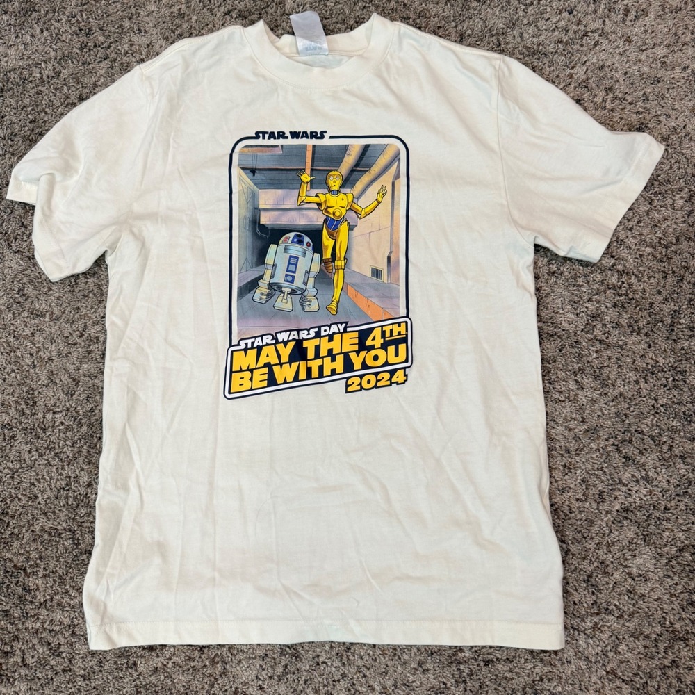 Star Wars Day 2024 May The 4th Be With You R2-D2 C-3PO Graphic T-Shirt Small